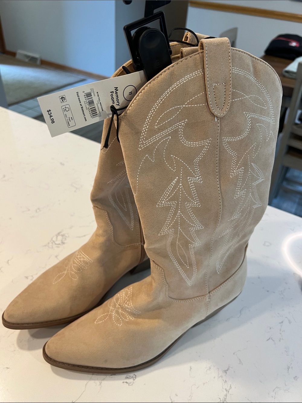 NOBO Women's Cream Suede Western Cowboy Boots